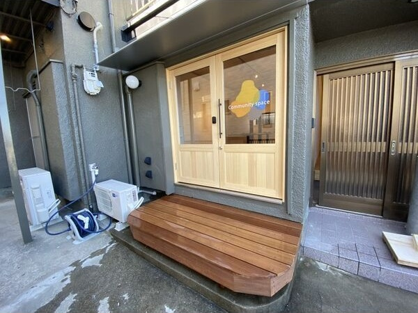 For nest　旭が丘のエントランス