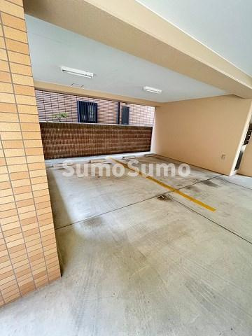アルーラ南館の外観