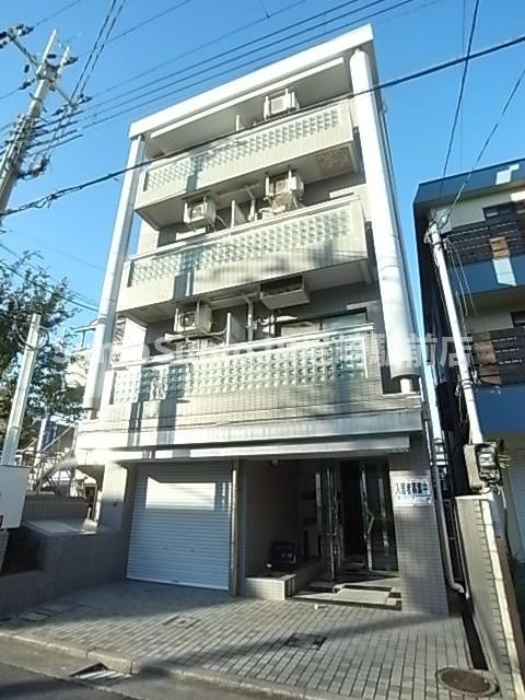 アルテハイム尼崎の外観|落ち着いた雰囲気の外観です