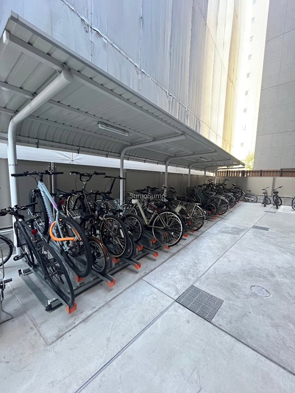 Gioia Nambaの駐車場