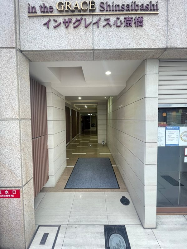 インザグレイス心斎橋のエントランス|ゆとりのあるエントランスです