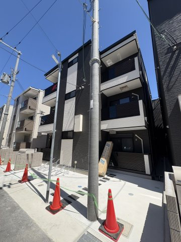 F Rubra SEAM (エフ ルブラ シーム)の外観|外はこのようになっています