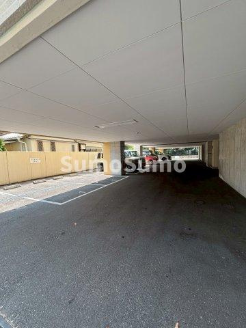 アロハマリーナの駐車場|駐車場に車を止められます