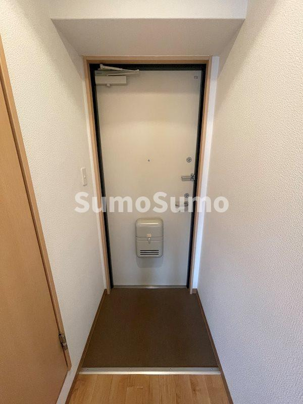 大阪市西区立売堀３丁目の賃貸マンションの玄関