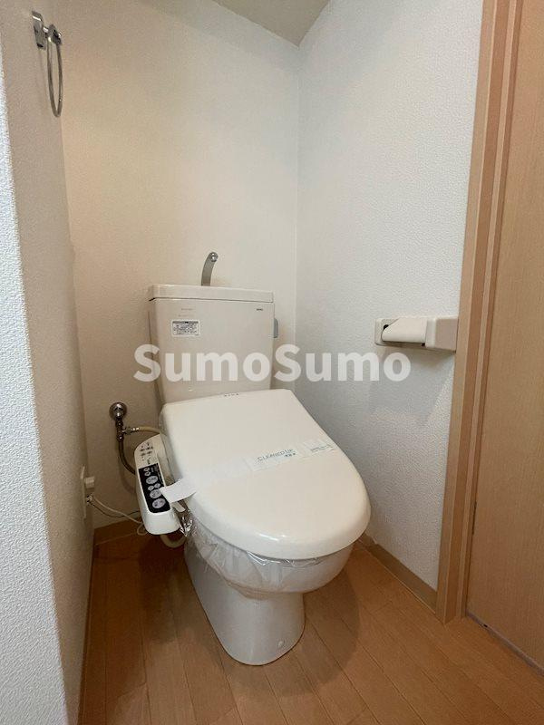 大阪市西区立売堀３丁目の賃貸マンションのトイレ