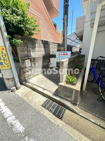 アンセルモ西明石のエントランス