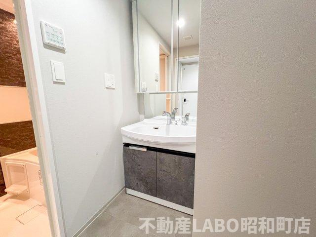 gm KOHAMAの洗面所