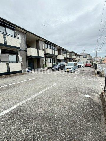 アメニティーハウスの駐車場|駐車場があります