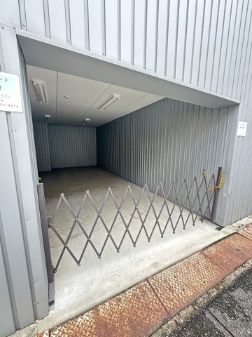 アンジェロ明石本町の駐車場