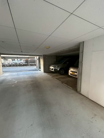 アルファステイツ明石アヴェニューの駐車場|駐車場があるので、車を買う予定の方も安心です