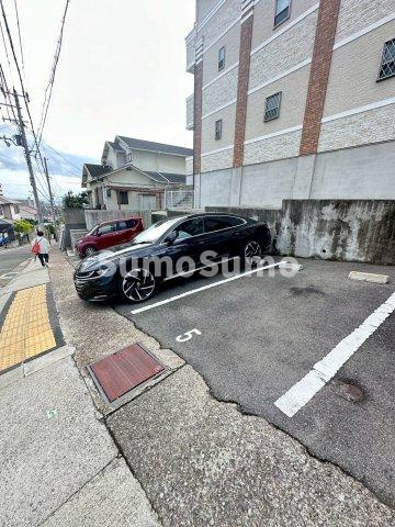 アビタ星が丘の駐車場|駐車スペースもあります