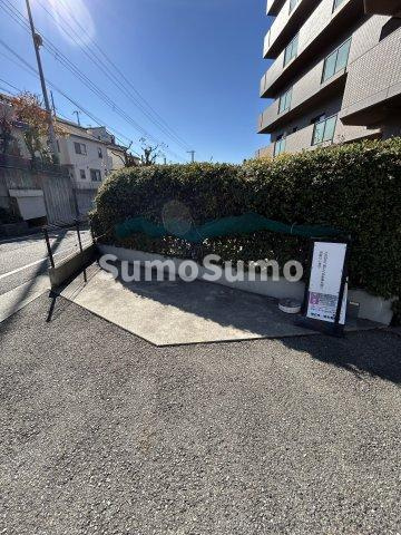 アルファステイツ朝霧丘の駐車場|駐車場です