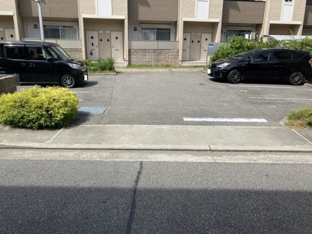 アルシオネ(明石)の駐車場
