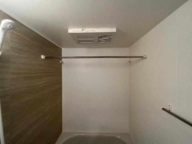 西宮市山口町下山口　アパート新築工事の設備|室内物干し（イメージ）