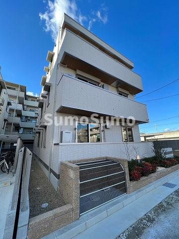 アングレームの外観|落ち着いた雰囲気の外観です