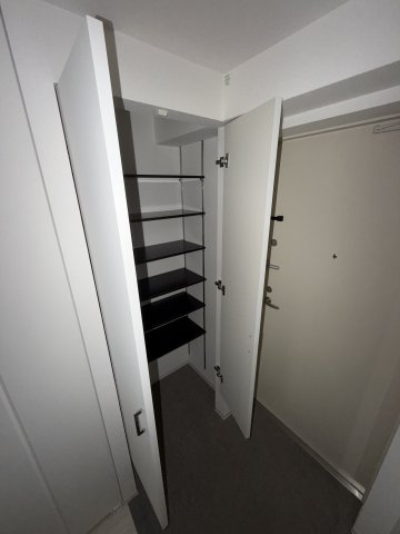 GENOVIA神戸新開地駅前の収納