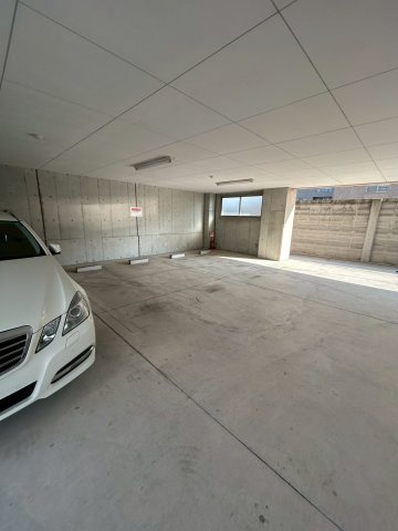 grande芦屋西山町 の駐車場
