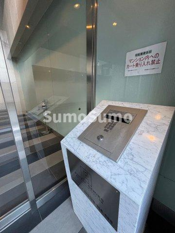 エステムコート梅田・天神橋IIIアヴァンテのエントランス|毎日通るエントランスはこのようになっています
