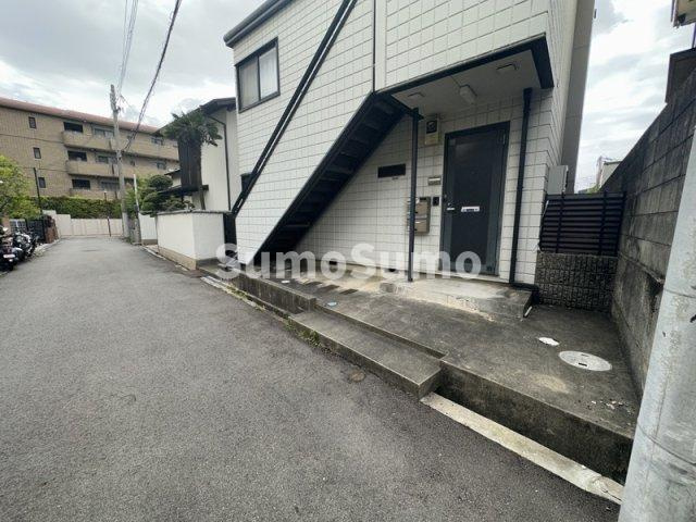 エクセル三条 のエントランス