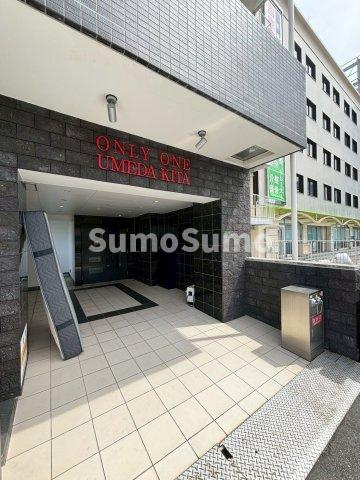 ONLYONE梅田北のエントランス|建物の内部です