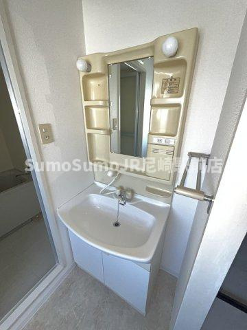 MAISON KOUMUの洗面所