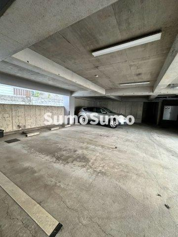 HAYASHIビルの駐車場