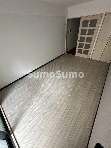 HAYASHIビルの寝室