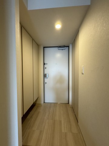 エスリードコート堺筋本町の玄関