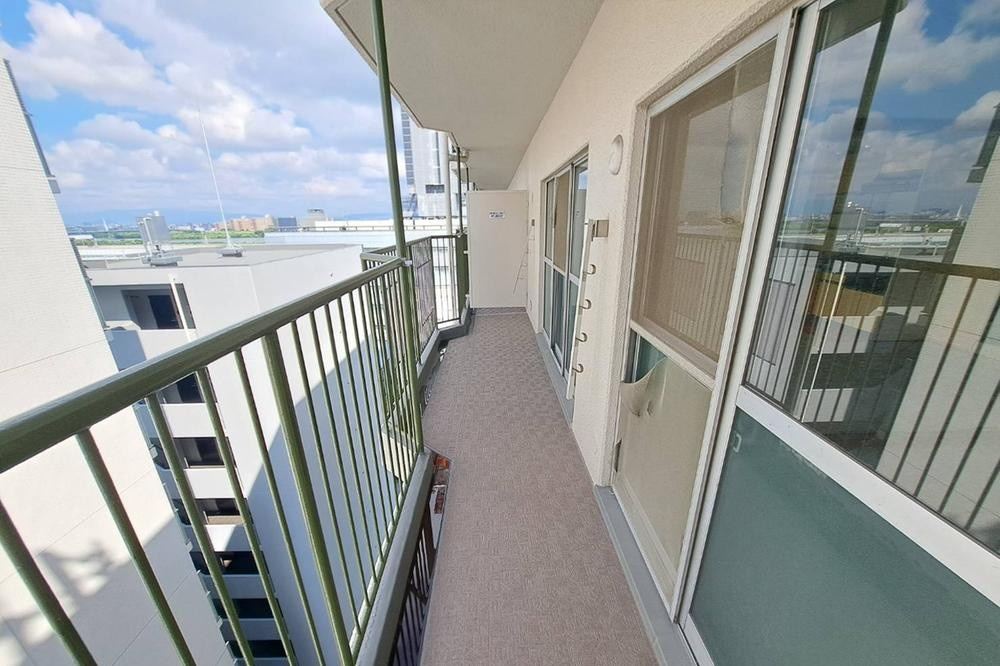 守口太子橋マンションのバルコニー|■物件内覧・資金計画相談・住宅ローン相談、リフォーム相談、お問合せ受付中■
※当日・翌日のご内覧、ご相談はお電話でのお問合せがスムーズです！