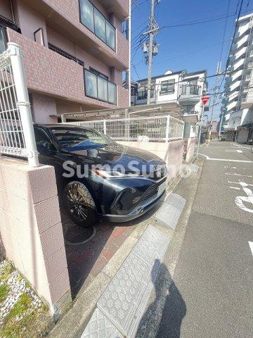エクセル武庫川の駐車場|駐車スペースもあります