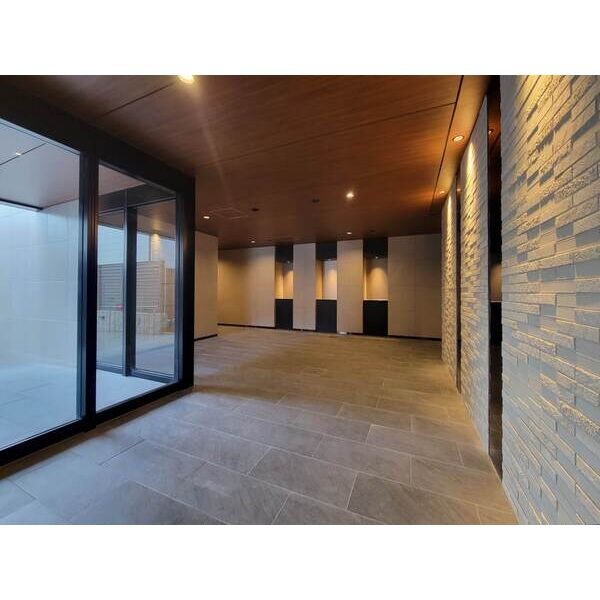 Louis Residence 天王寺町北のロビー