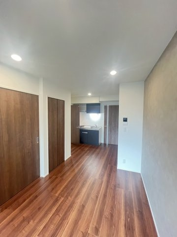 MOVE尼崎WESTの居間・リビング