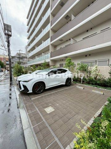 M-styleの駐車場