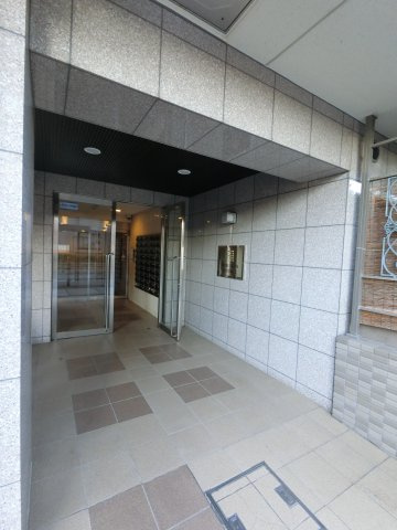 エシッド行徳のエントランス