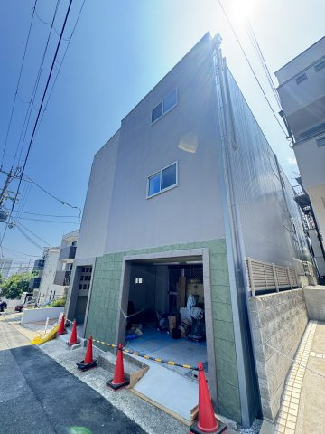 ｍｕｌｂｅｒｒｙ　ｈｏｕｓｅの外観