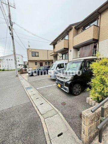 エスポワールの駐車場|カースペースがあります