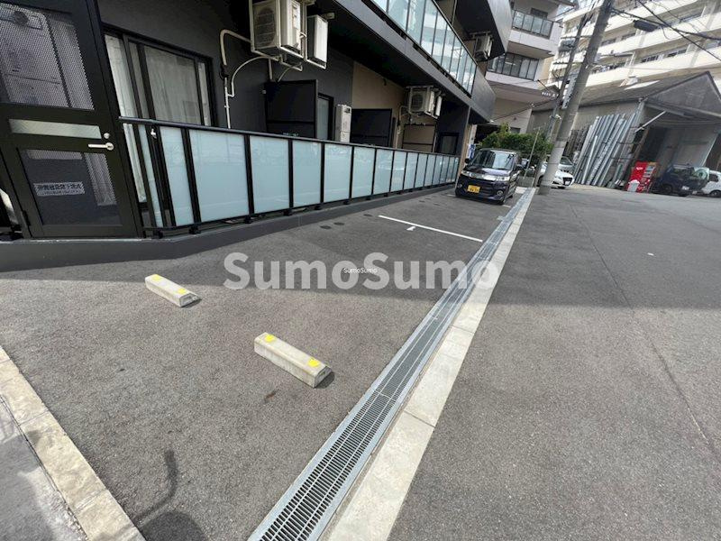 Park Lane Minamiの駐車場|カースペースがあります