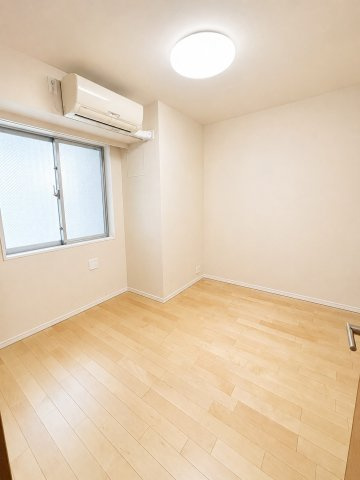 6.3帖（玄関入り左手の居室）