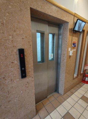 エステムコート神戸県庁前のロビー