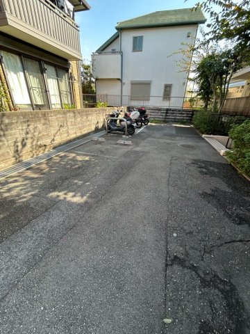 エスプリ五色塚の駐車場|駐車場です