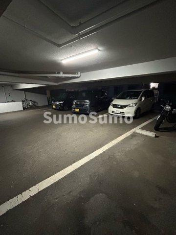 エザンスⅠの駐車場|カースペースがあります