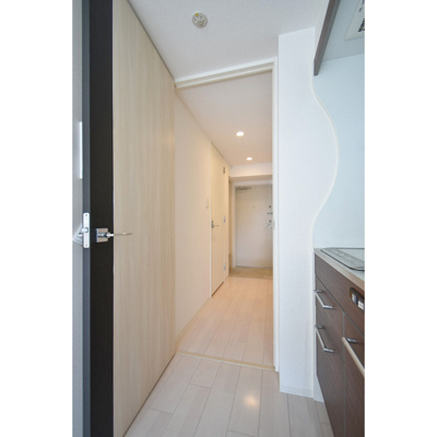 【玄関】 | SERENiTE本町reflet