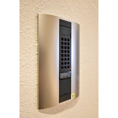 【セキュリティ】 | SERENiTE本町reflet