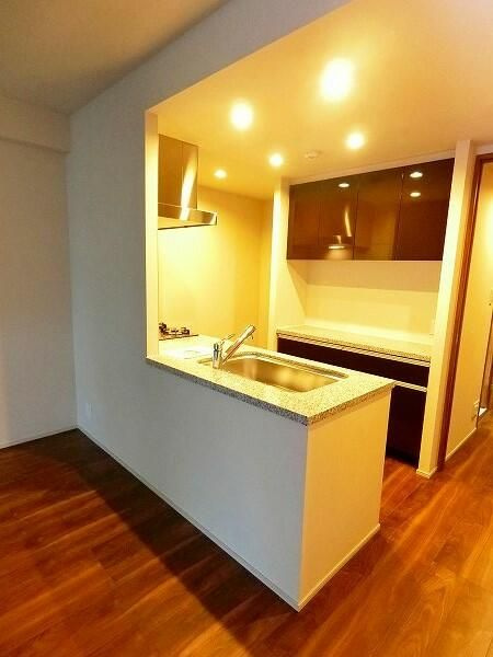 オープンレジデンシア両国森下のキッチン