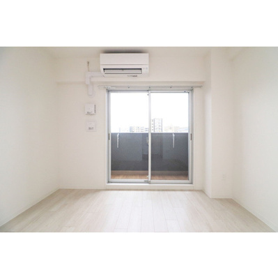  | アドバンス西梅田ビオス