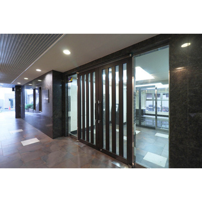 【エントランス】 | Gramercy Nipponbashi