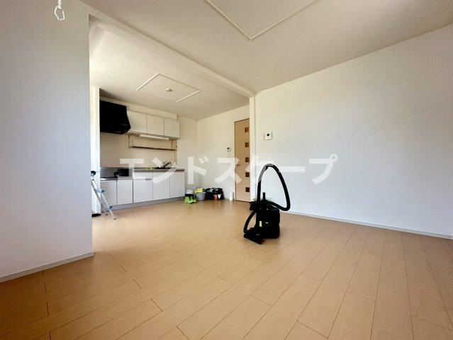Ｒ’Ｓ－Ⅰの居間・リビング|高崎、前橋のお部屋探しはエンドスケープまで！お客様の理想お聞かせ下さい♪