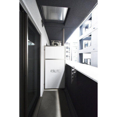 【バルコニー】 | SERENiTE北浜