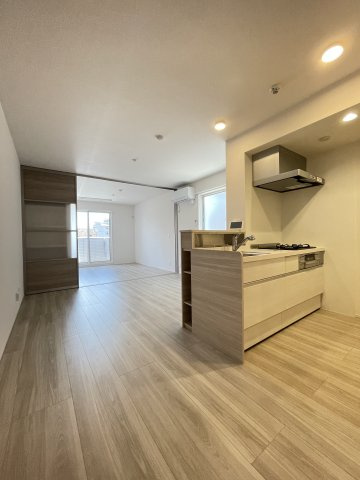 Noble Terrace中山手の居間・リビング