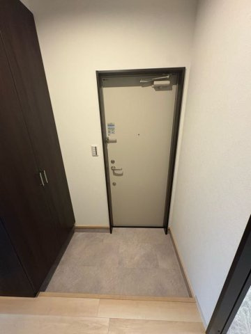 エムグレース神戸長田 の玄関